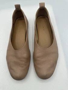 Guanto da giorno Everlane kaki in pelle italiana balletto piatto misura 7,5 - Foto 1 di 9