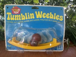 De colección 1977/1978 Hasbro Tumbling Weebles Teeter Totter en tarjeta - Imagen 1 de 2