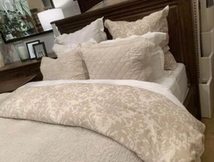 NEW POTTERY BARN Jacquard Linen Medallion  King Duvet & 2 Standard Shams Natural - Picture 1 of 3