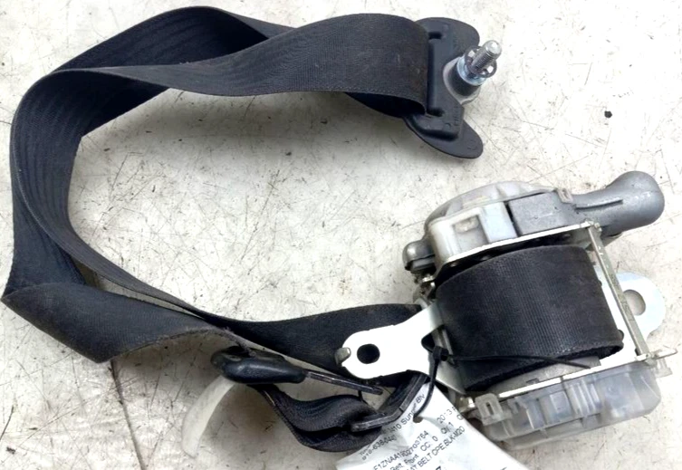 Cinturón de seguridad delantero izquierdo Subaru BRZ 2013-2020 retractor negro usado Foto 1 de 1