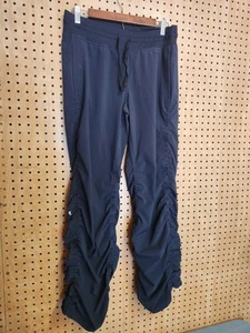Under Armour Hose Storm Semi-Fitted Damen Medium schwarz Kordelzug - Bild 1 von 7