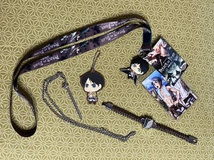 Lotto da collezione Attack on Titan = bracciale/pendente/ciondolo/pulsante in PVC intrecciato - Foto 1 di 21
