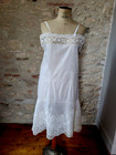 N04 Ancienne chemise de jour batiste brodé et dentelle années 20 1920 T.40 sz L