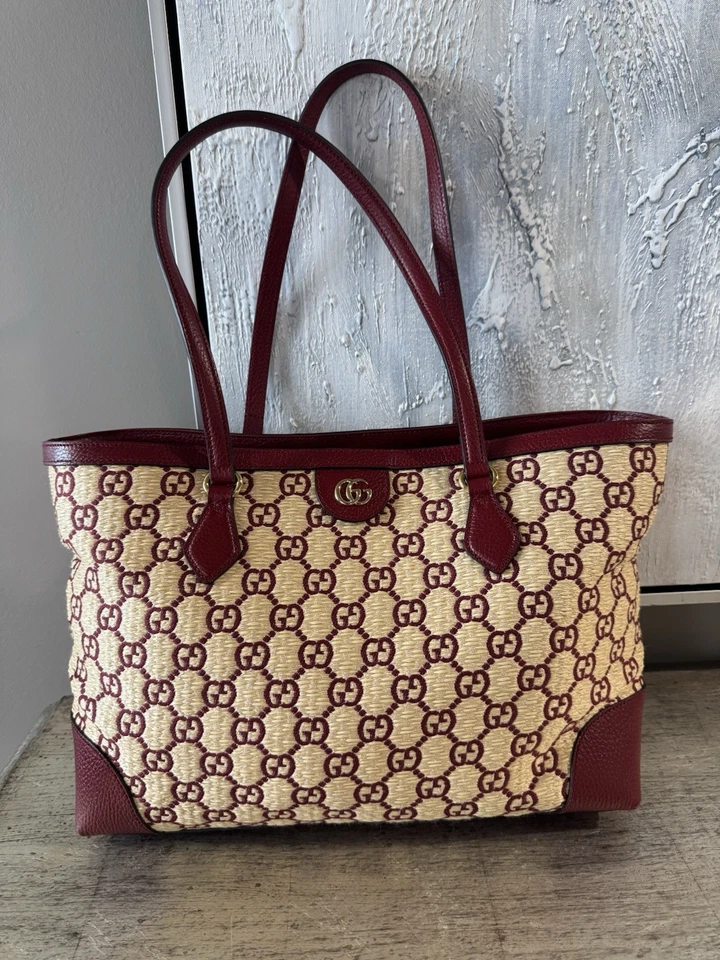 Bolso de Mano Gucci Ophidia Mediano Cuero/Paja GG Rojo Cereza Nuevo y Bolso Antipolvo Foto 1 de 4