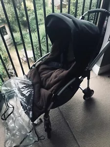 bagaboo bee black + baby warmer+ rain cover.Very good condition - Picture 1 of 3