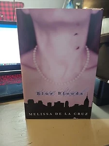 Blue Bloods 3-Book Boxed Set By Melissa De La Cruz (2009, Paperback) VG Cond. - Picture 1 of 5