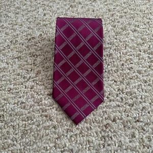 Calvin Klein Tie Checker Silk Red 3.75x57 Diamond - Picture 1 of 6