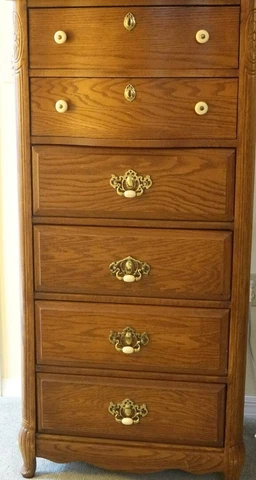 Lingere 6 drawer Dresser Oak hardwood with carvings and handles Cover