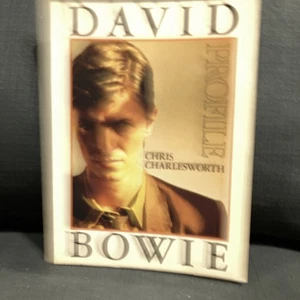 David Bowie Profil von Chris Charlesworth 1981 Savoy Editions Taschenbuch - Bild 1 von 8