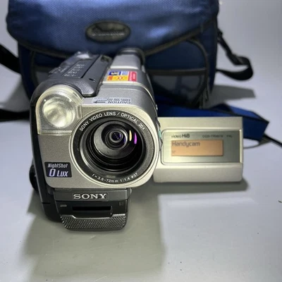 Sony CCD-TRV67E Video8 Hi8 Tape Digital Video Camera - Case - Image 1 of 4