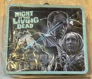 ! Brandneu 2021 Fright Rags Night Of The Living Dead Lunchbox mit Thermoskanne - Bild 1 von 24