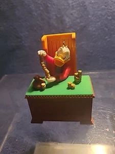 Hallmark 2010 Scrooge McDuck as Ebenezer Scrooge - Mickey's Christmas Carol 2nd - Picture 1 of 3