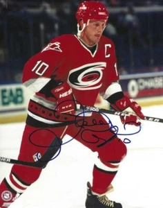Signed 8x10 GARY ROBERTS Caraolina Hurricanes Autographed Photo - COA - Picture 1 of 1
