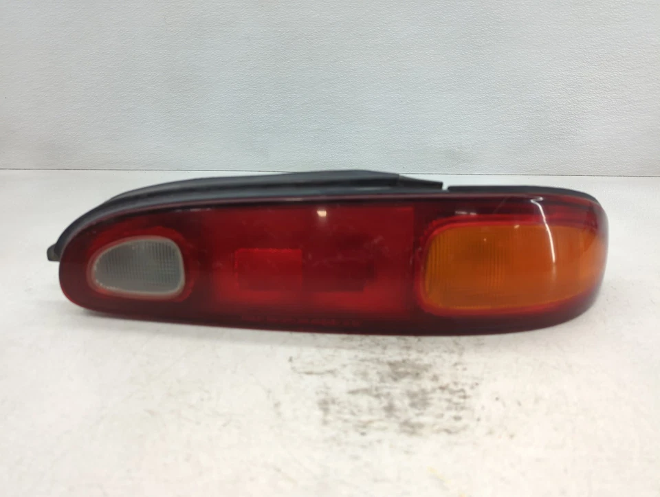 1993-1997 Mazda Mx-6 Passenger Right Side Tail Light Taillight Oem TDWQG - Image 1 of 4