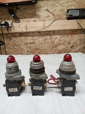 LOTE DE 3 luces piloto de alta resistencia ámbar General Electric CR2940UX rojas Foto 1 de 4