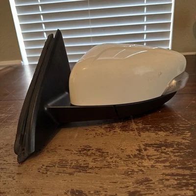 2010-2013 Volvo XC60 Left Drivers  Side View Mirror Used OEM.U 262163 - Image 1 of 4
