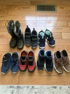 Paket 7 Jungen Sneaker Stiefel Schuhe 12 13 und 1. Sketchers Adidas Nautica - Bild 1 von 7