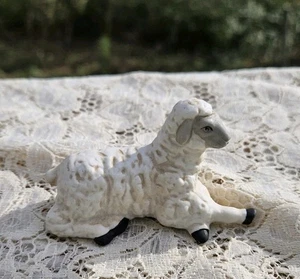 Krippe Lamm oder Schaf Figur Biskuitporzellan KOSTENLOSER US-VERSAND Weihnachten  - Bild 1 von 5