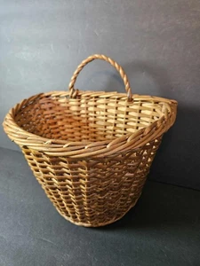 Vtg Wicker Gathering Basket Wall Pocket Hanging Boho Farmhouse Country Decor - Picture 1 of 9