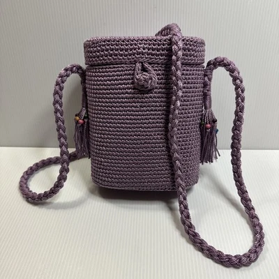 Bolsa de barril ovalada de ganchillo lavanda/púrpura con asa trenzada Foto 1 de 4