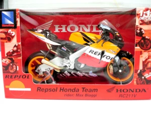 New Ray 1:12 Repsol Honda RC211V #3 Max Biaggi MotoGP RARE Discontinued Ltd. Qty - Picture 1 of 2