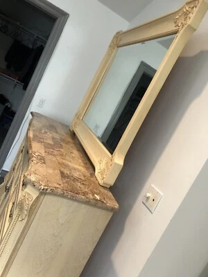 Thomasville king size bedroom set furniture used - Image 1 of 4