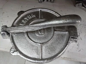 Prensador de tortillas de hierro fundido Prensa para hacer tortillas mexicanas. - Imagen 1 de 2
