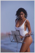 CARTOLINA POSTCARD TARJETA POSTAL 10 x 15 (Non Viaggiata) SABRINA SALERNO
