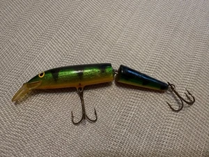 1980s Rapala Jointed Floating J-9 — Green Perch Pattern 3.5" Crankbait, Finland - Picture 1 of 5