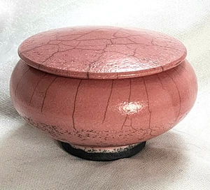Raku Pottery Round 5-1/2" Lidded Pink / Black Trinket / Dresser Box Signed - Picture 1 of 7