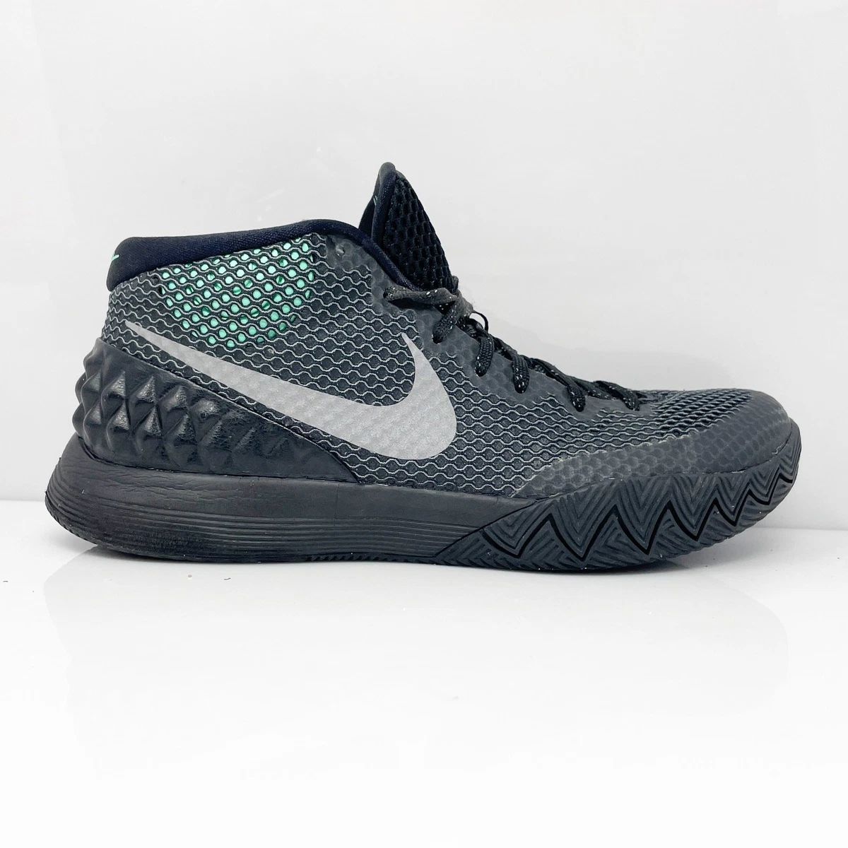 Nike Kyrie 1 Athletic Shoes for Men for Sale | Authenticity