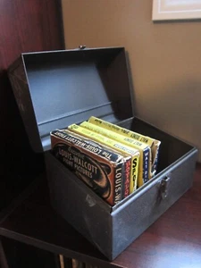 VINTAGE METAL 8MM MOVIE STORAGE BOX W/ 5 OLD MOVIE REELS DISNEY & LOUIS WALCOTT - Picture 1 of 24