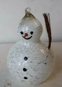 Muñeco de Nieve Vidrio Adorno de Navidad Escoba Brazo Naranja Nariz Pintado a Mano Adorable --- - Imagen 1 de 1
