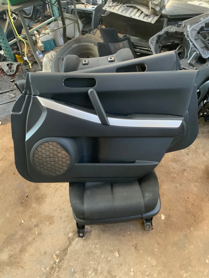 Mazda CX-7 2008 pasajero puerta delantera panel moldura Foto 1 de 3