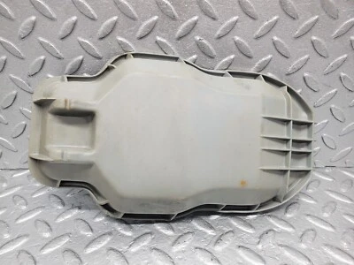 ⚙1394⚙ Mercedes-Benz V123 240D Headlight Back Cover Right - Imagem 1 de 4