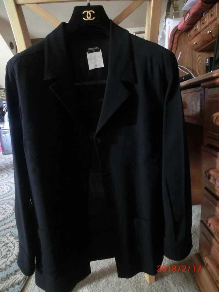 Usado-Auténtico-CHANEL-Negro-2-pc-Laine/LANA-Traje de elastano-TALLA-40 Foto 1 de 4