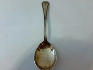 VINTAGE 1847 ROGERS BROS IS SCALLOPED SPOON w/FLORAL ROSE & BEAD TRIM - Picture 1 of 5