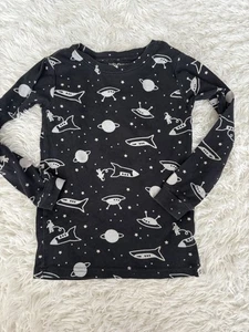 Baby Gap toddler sz. 5 deep blk/gray space themed pj top. Cute - Picture 1 of 5