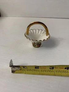 Vintage Bone China - Britton  Basket / Gold Trim - Picture 1 of 4