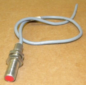 ISSC T12-D410 NÄHERUNGSSCHALTER T12D410 - Bild 1 von 1
