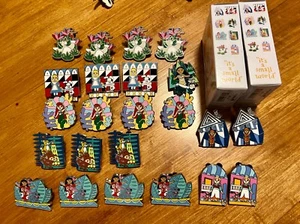 Brandneu Disney Small World Figur Sie wählen Pin oder komplettes Set oder versiegelte Box - Bild 1 von 3