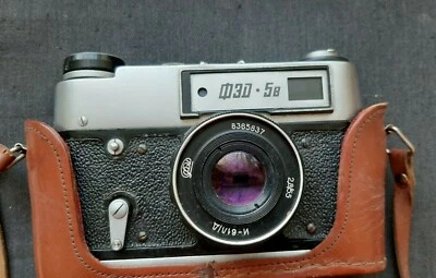 Câmera russa 35mm FED-5V S/N 198120 cópia Leica e lente Industar-61LD USSR - Imagem 1 de 4