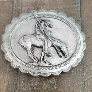 Hebilla de cinturón vintage 1982 Siskiyou fin del sendero historia del arte nativo americano - Imagen 1 de 9