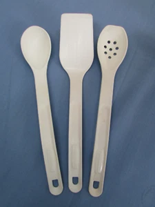 Vintage Rubbermaid Nylon Spatula Turner Flipper, slotted & serving spoon USA - Picture 1 of 5