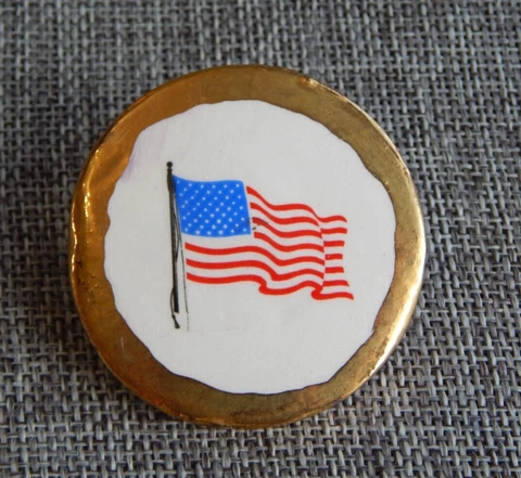 Antique Vtg  Ceramic Button of USA Flag~Apx:2"~#1223-B Cover