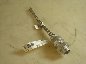 Leviton 3/4-Inch Deluxe Cord Sealing Strain-Relief .500, .625 Cord Range Straig - Picture 1 of 2