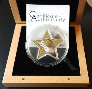 2013 Cook Islands $5 Star Shaped Silver Coin - Merry Christmas 3D Winged Angel