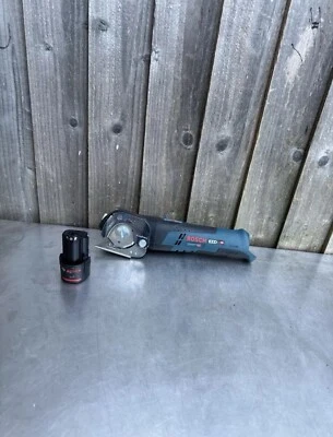 📌 Bosch Professional GUS 12 V-LI Professional Universal Shear-come 1x battery - Image 1 of 3