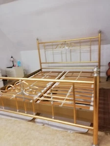 doppelbett 180x200 mit bettkasten - Bild 1 von 3