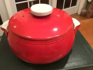 HALL'S SUPERIOR CASSEROLE WITH LID-2 QT-TOMATO RED-WHITE KNOB & HANDLES-USA - Picture 1 of 12